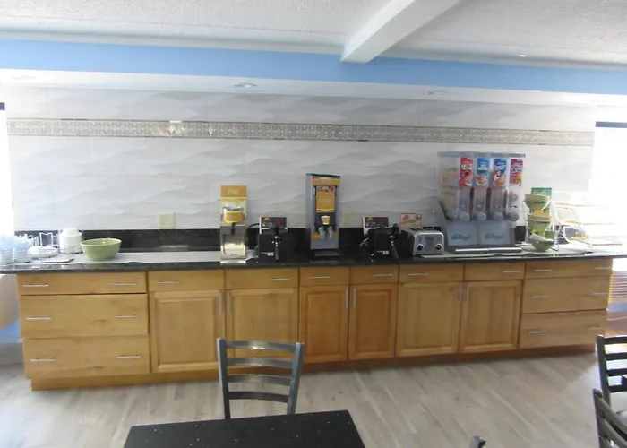 Quality Inn & Suites Near Six Flags East